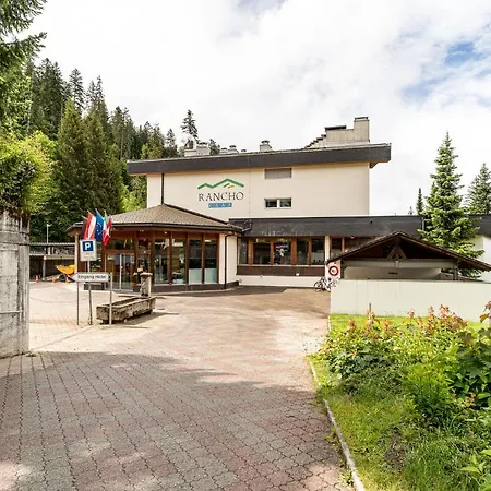 Rancho Holiday home Laax